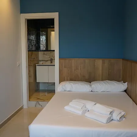 Althea مارينا دي سكيافوني